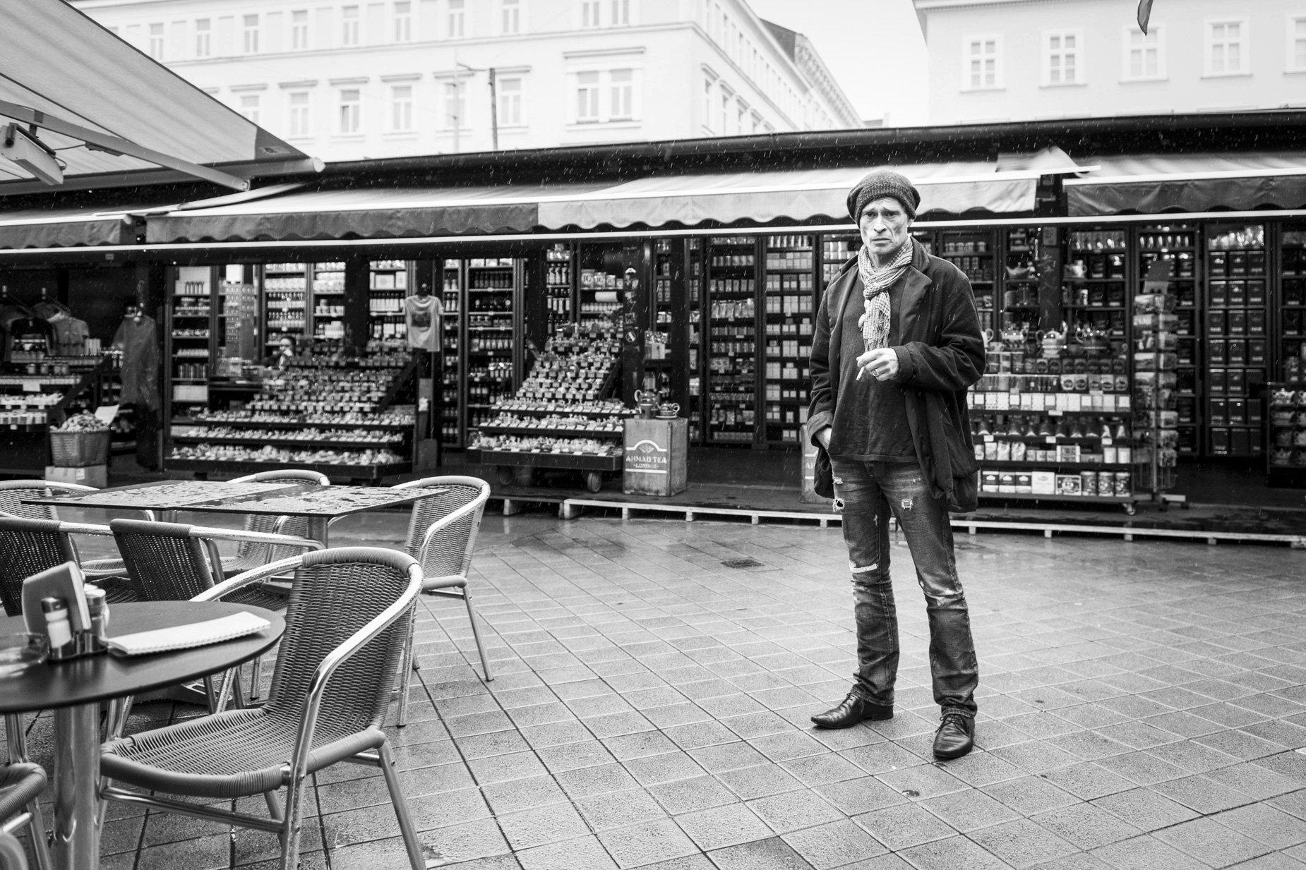 11.09.2014, Wien: Heute war Johannes Krisch für ein Interview am Naschmarkt.