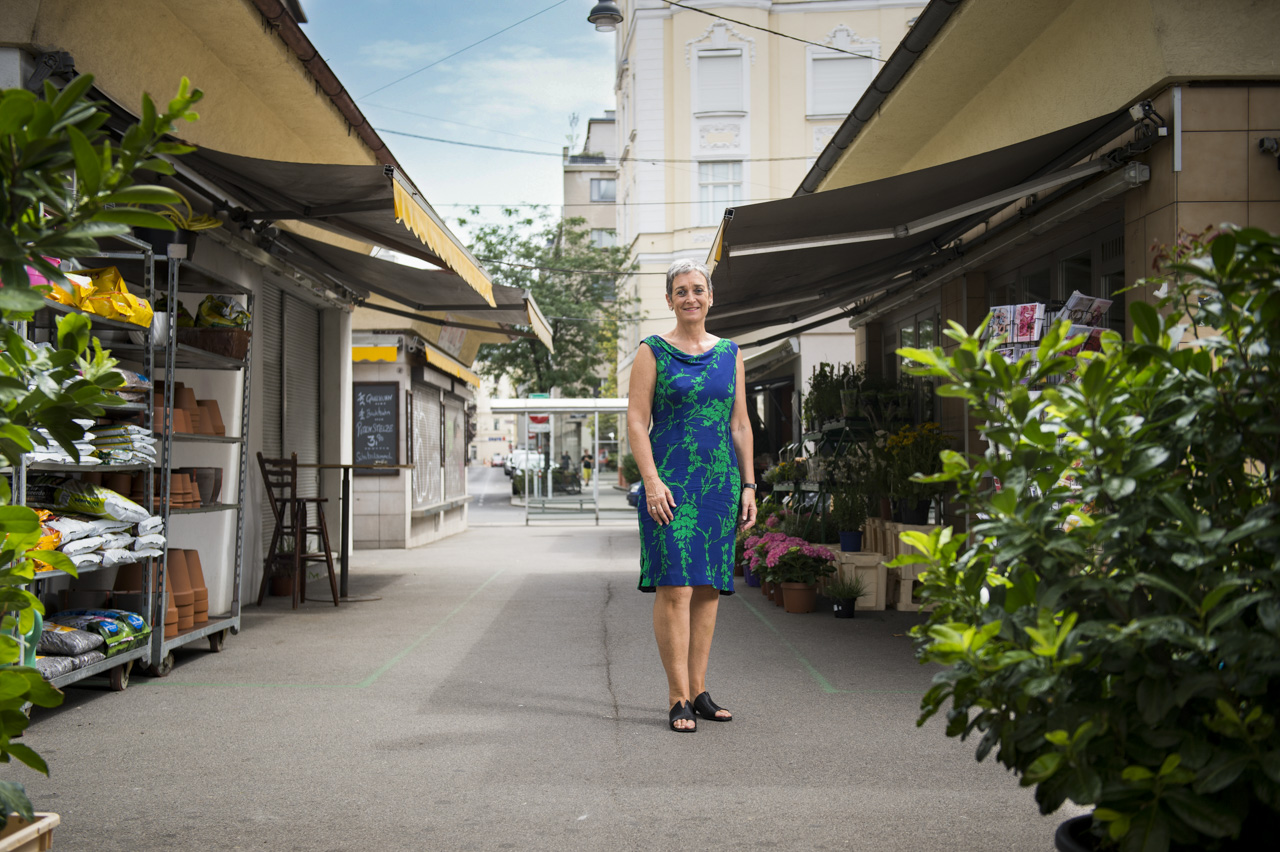 10.08.2017, Wien: Ulrike Lunacek im Interview mit der Presse im 2.Bezirk